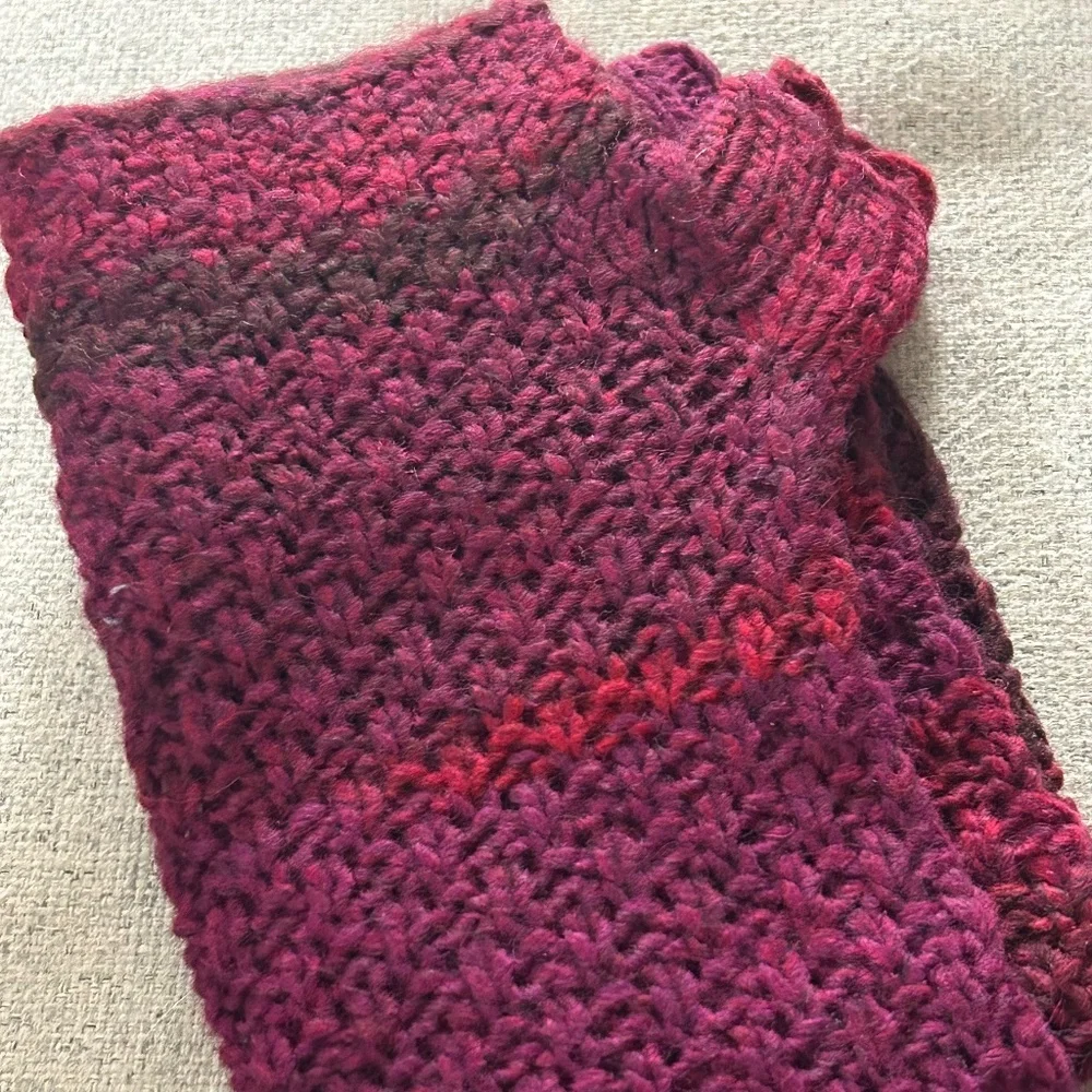 New In Package Garnet Hill Raspberry Wool Blend Knit Fingerless Gloves OS